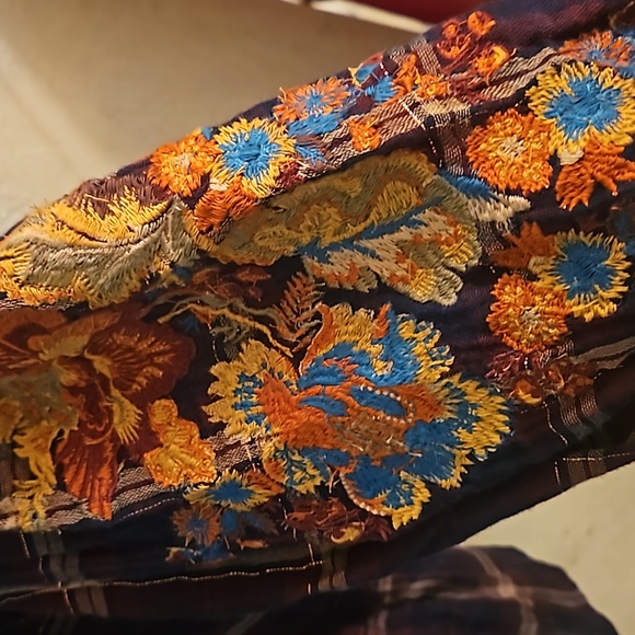 NWOT Sundance Zinnia Plaid Top Size Large. - Picture 2 of 9